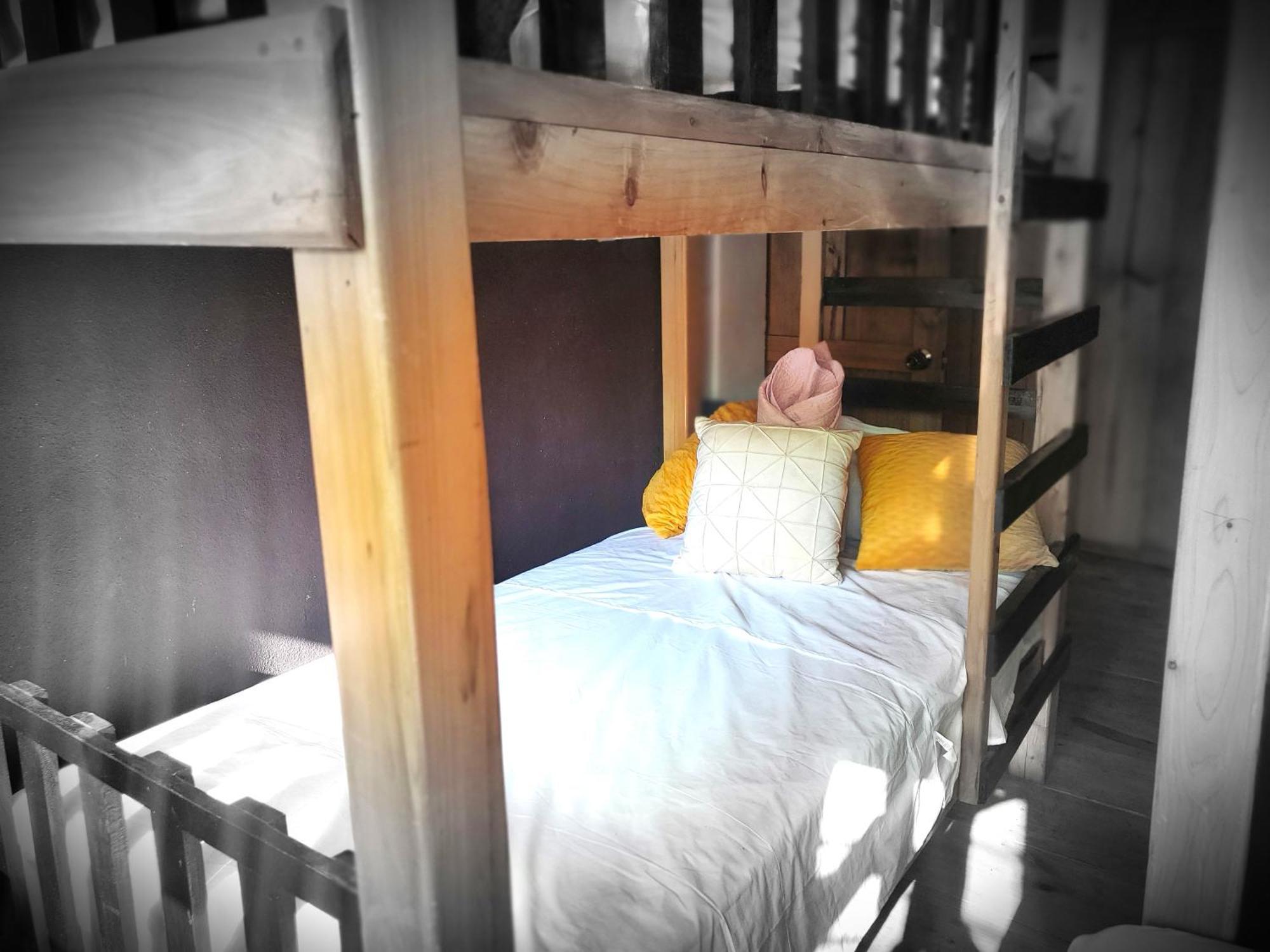 Art & Coffee Hotel Santa Cruz La Laguna Room photo